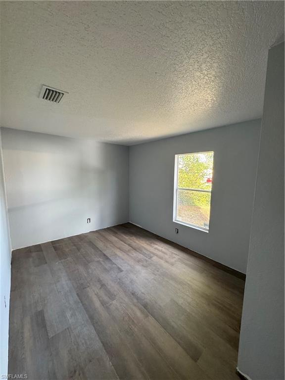 LEITNER CREEK MANOR - Residential