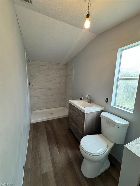 LEITNER CREEK MANOR - Residential