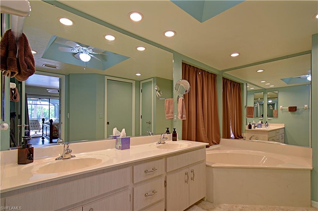 KINGS BAY ESTATES - Residential