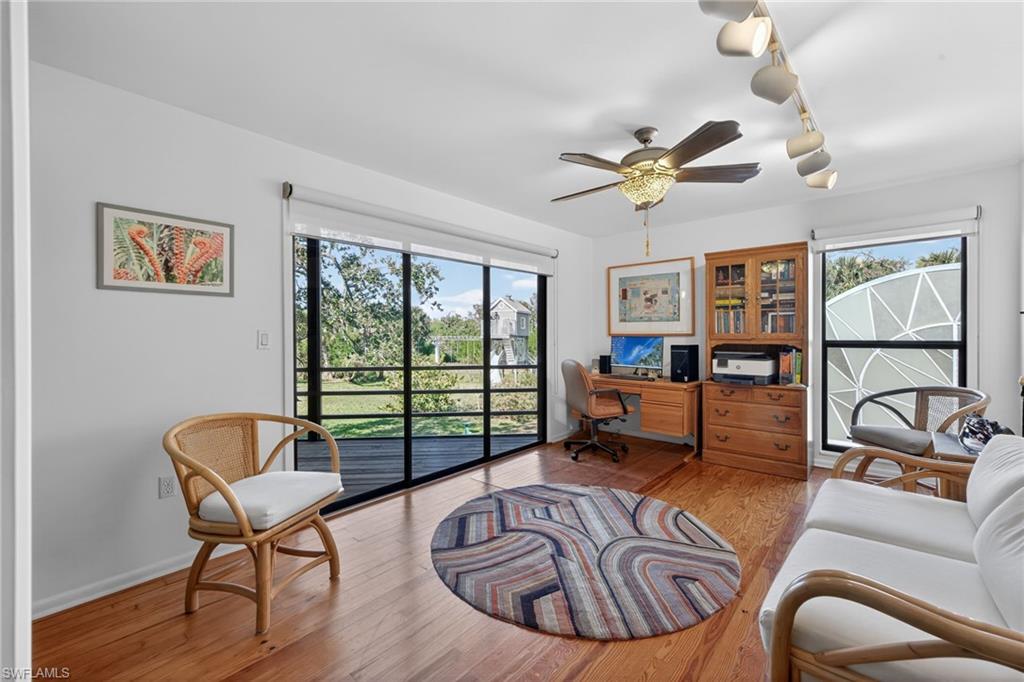 COTTAGE POINT UNREC - Residential