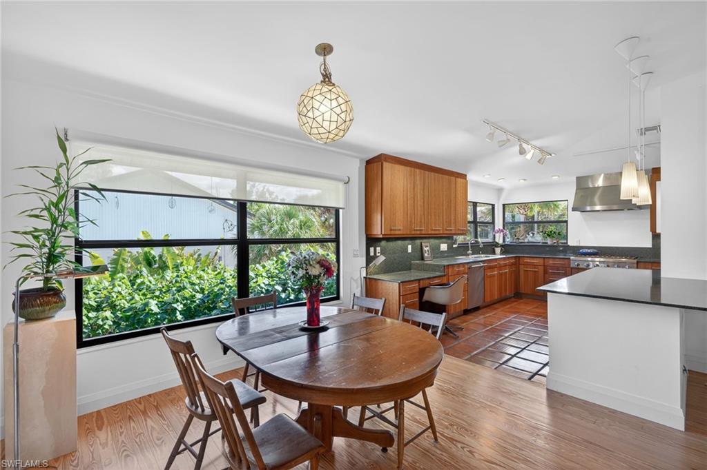 COTTAGE POINT UNREC - Residential