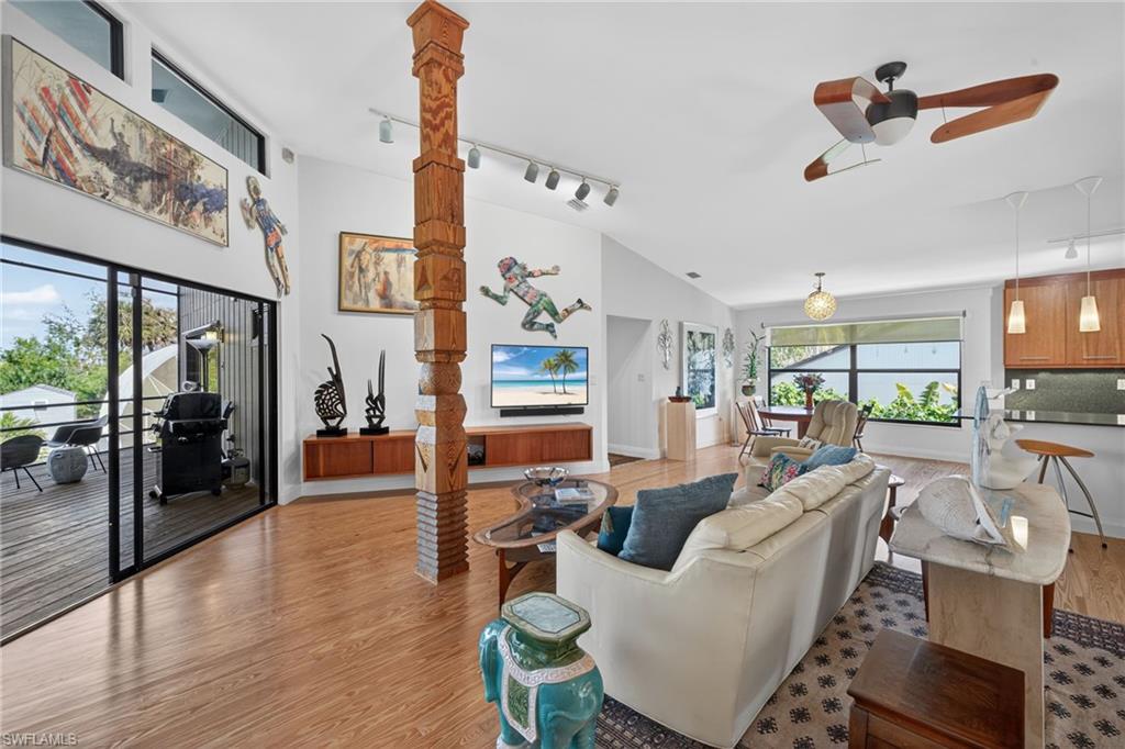 COTTAGE POINT UNREC - Residential