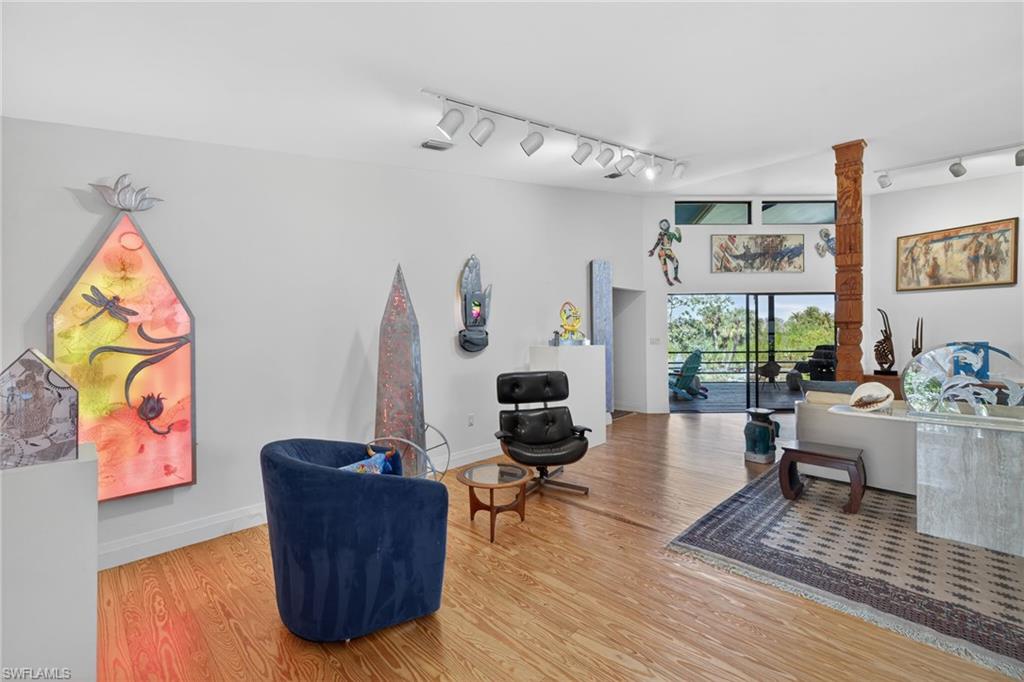 COTTAGE POINT UNREC - Residential