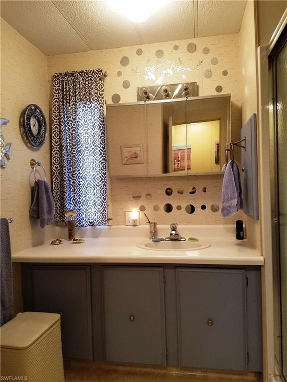 LAZY DAYS MOBILE VILLAGE - Residential