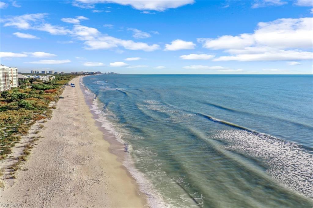 BAREFOOT BEACH CLUB - Residential