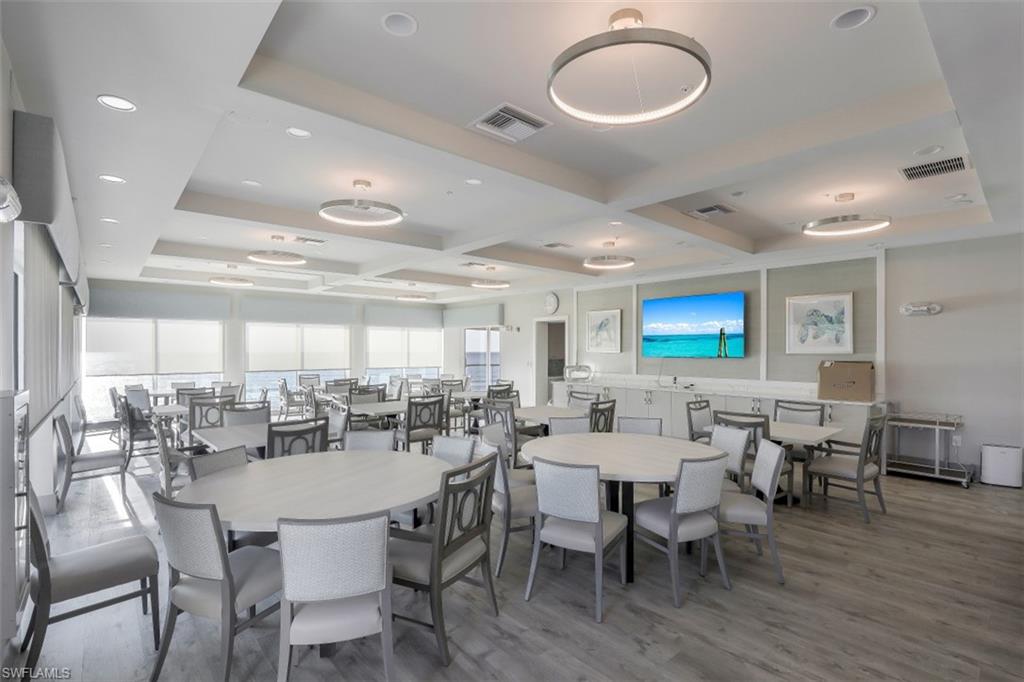 BAREFOOT BEACH CLUB - Residential