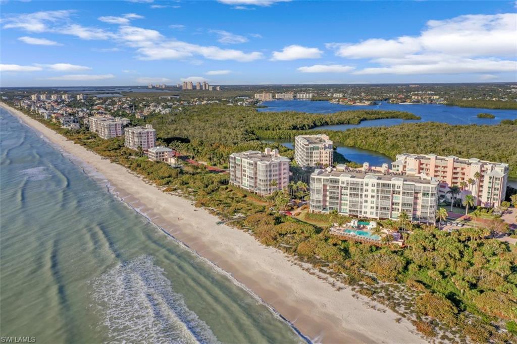 BAREFOOT BEACH CLUB - Residential