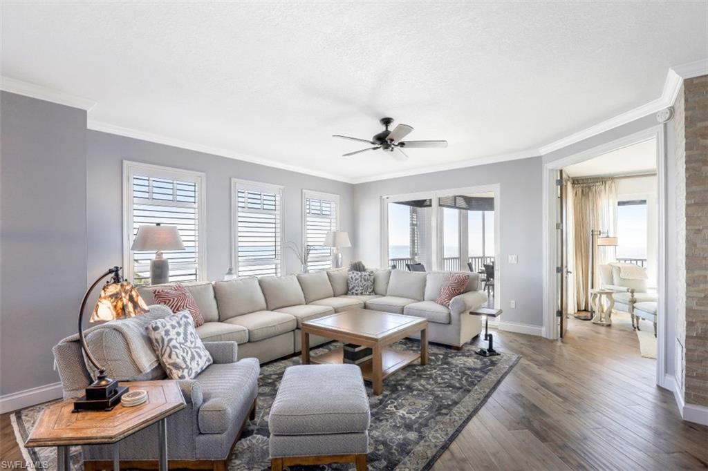 BAREFOOT BEACH CLUB - Residential