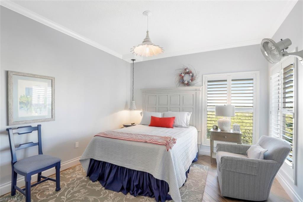 BAREFOOT BEACH CLUB - Residential