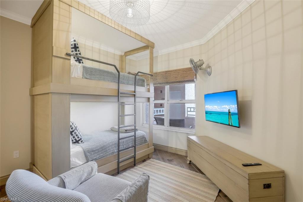 BAREFOOT BEACH CLUB - Residential