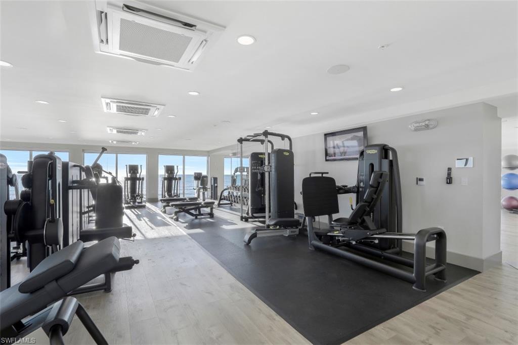 BAREFOOT BEACH CLUB - Residential