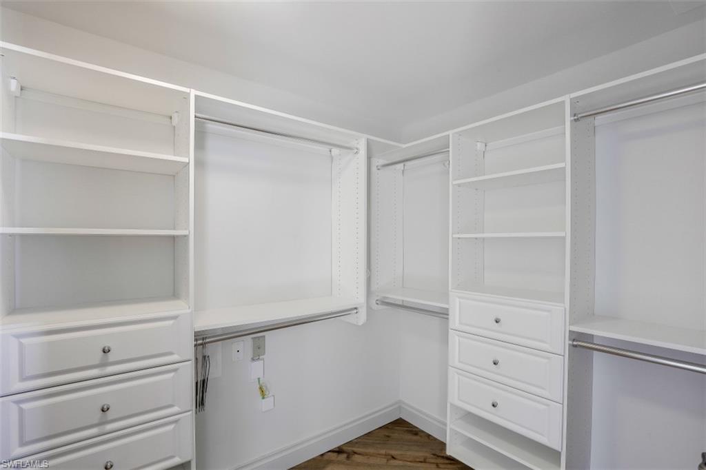 BAREFOOT BEACH CLUB - Residential