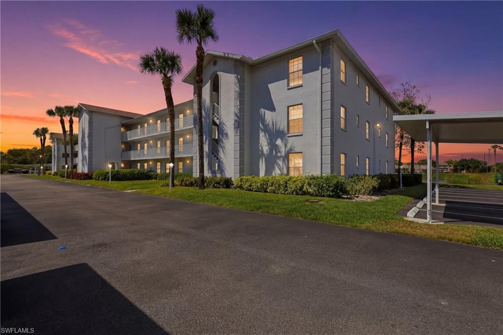 VICTORIA LAKES - Residential