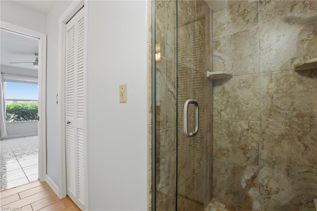 VICTORIA LAKES - Residential