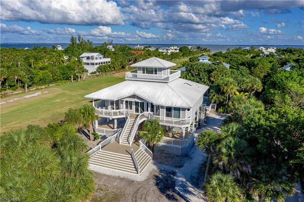 JOSE'S HIDEAWAY - Residential