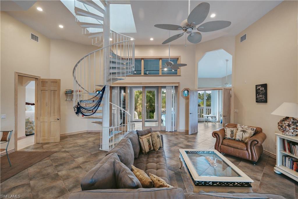 JOSE'S HIDEAWAY - Residential