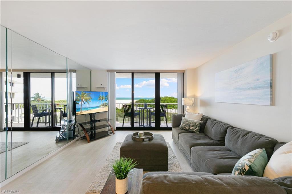 SOUTH SEAS - Residential