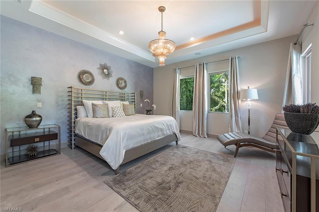 MOORINGS - Residential