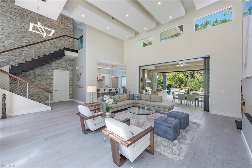 MOORINGS - Residential