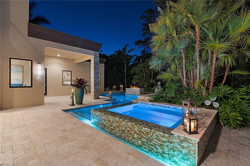 MOORINGS - Residential