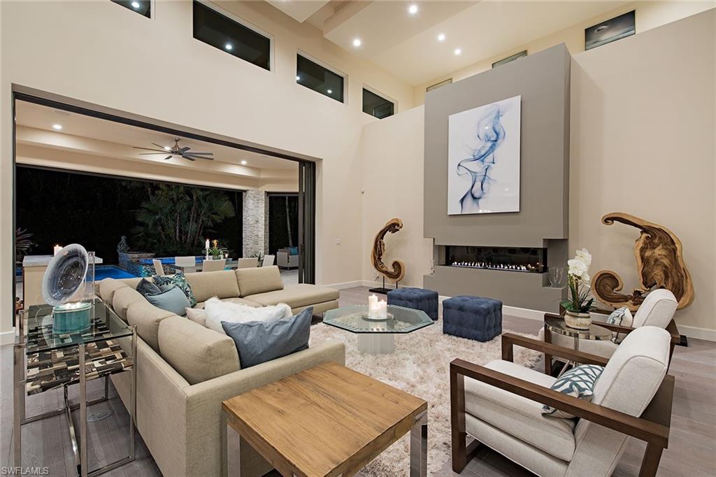 MOORINGS - Residential