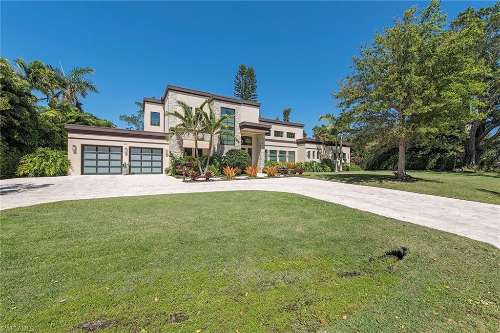 MOORINGS - Residential