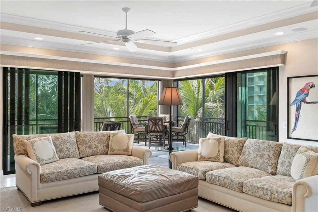 2550 Marquesa Royale LN 201