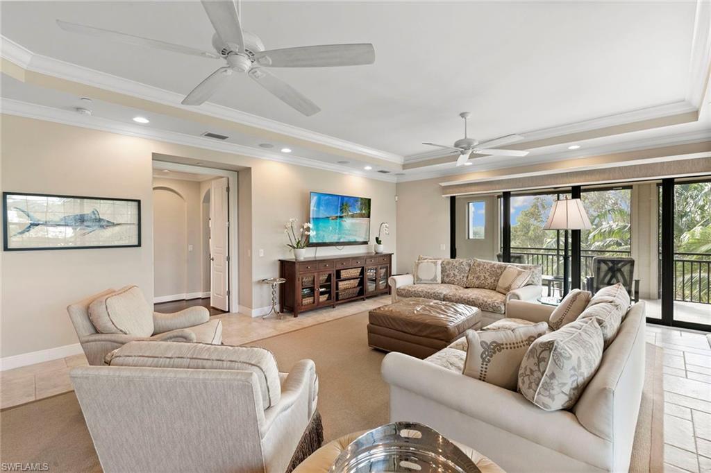 2550 Marquesa Royale LN 201