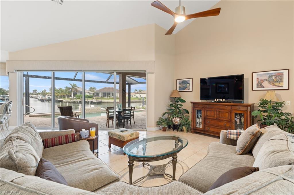 21 Hickory CT