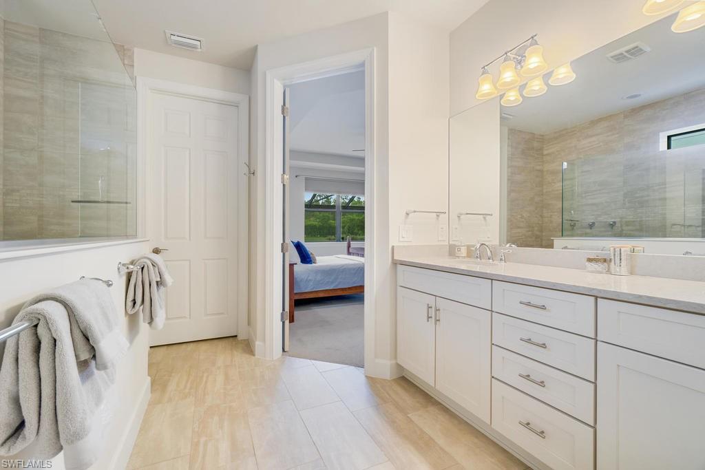 CAMDEN LAKES - Residential