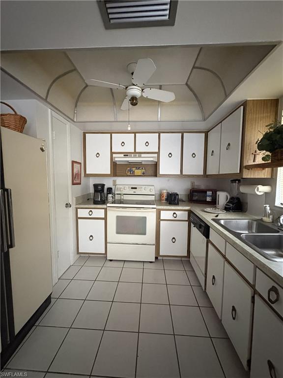 PLAZA 47 CONDOMINIUM - Residential