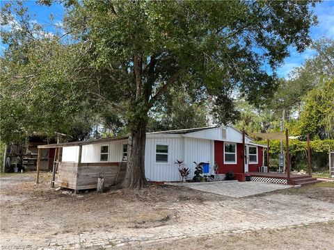 A home in NORTH FORT MYERS