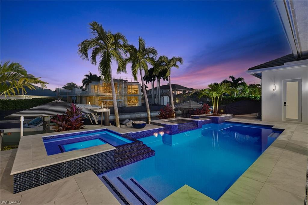 ROYAL HARBOR - Residential