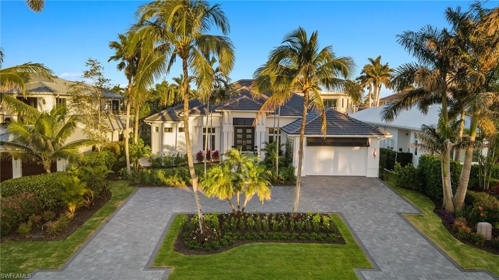 Photo of 1955 TARPON RD, NAPLES, FL 34102 (MLS # 225070840)