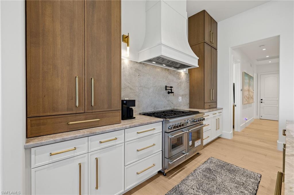 ROYAL HARBOR - Residential