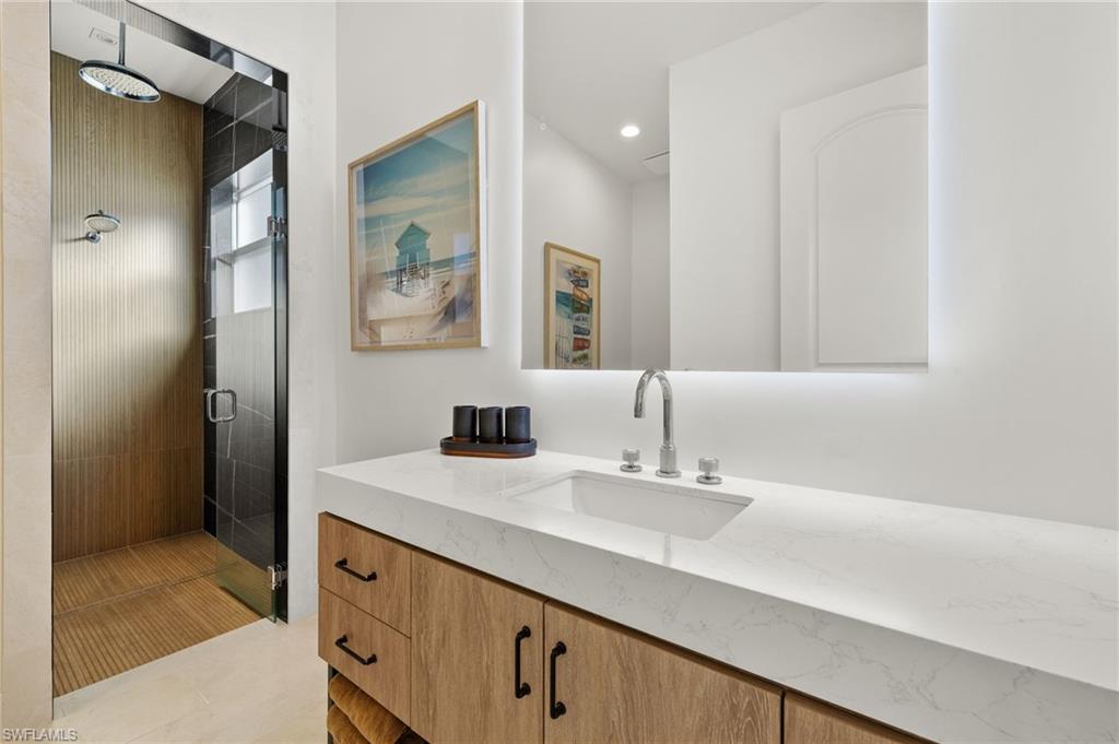 ROYAL HARBOR - Residential