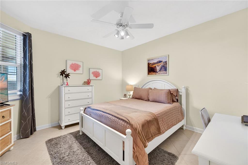 VINTAGE BAY - Residential