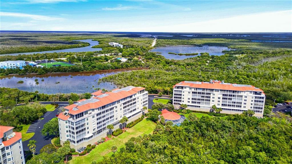 VINTAGE BAY - Residential