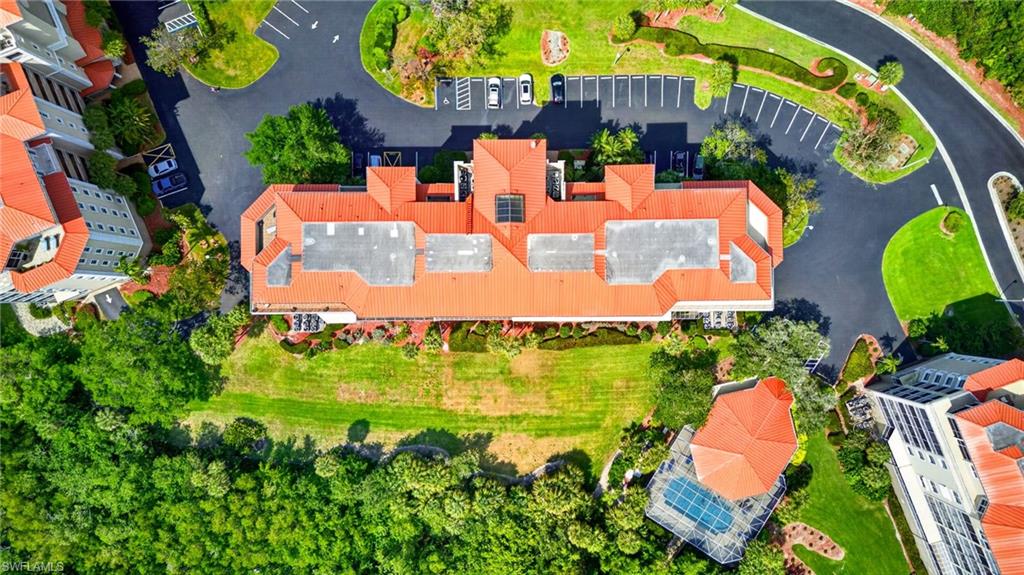 VINTAGE BAY - Residential