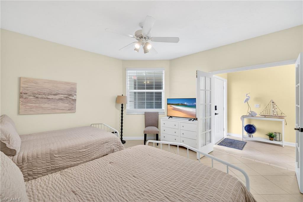 VINTAGE BAY - Residential