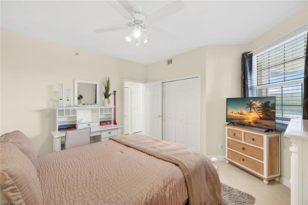 VINTAGE BAY - Residential