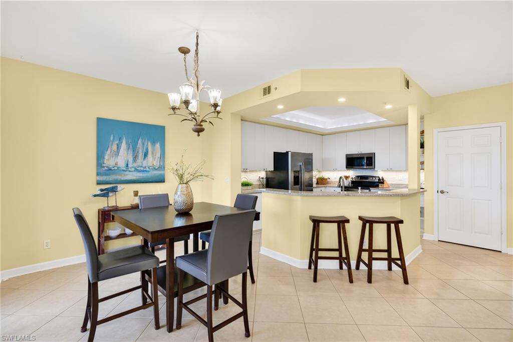 VINTAGE BAY - Residential