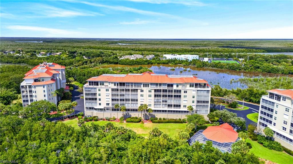 VINTAGE BAY - Residential