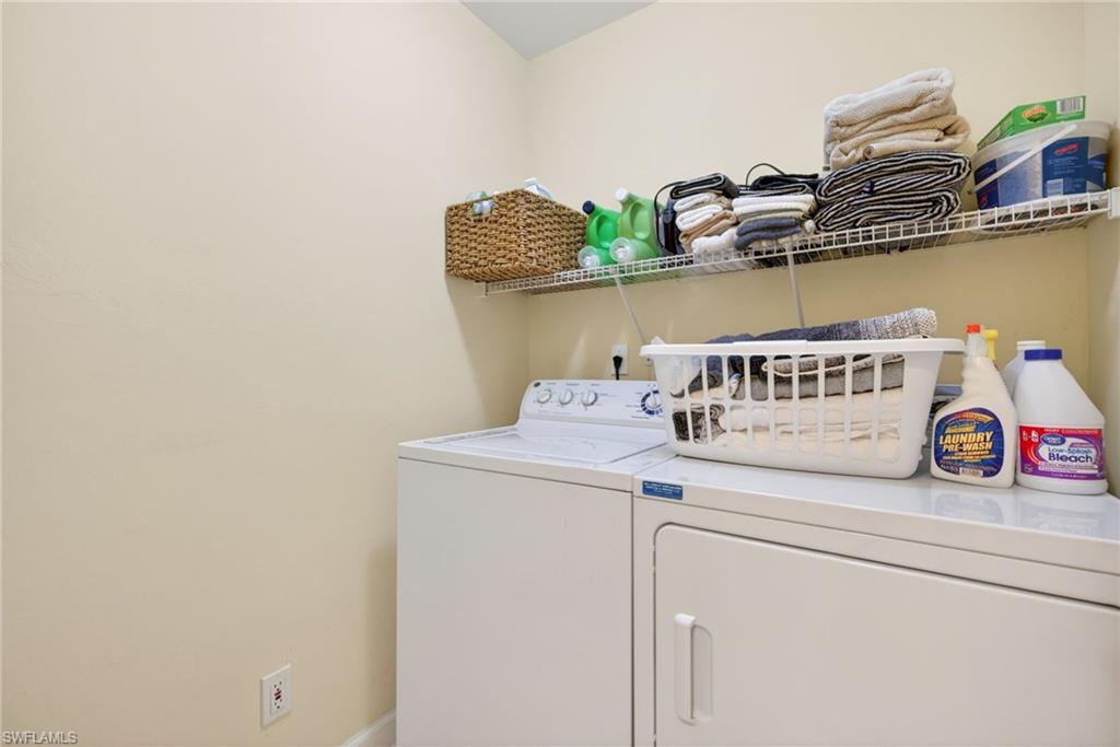 VINTAGE BAY - Residential