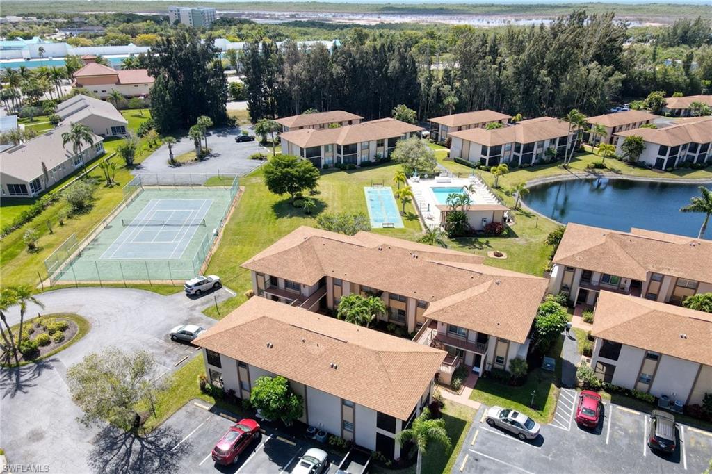 DAVIS WOODS CONDOMINIUM - Residential