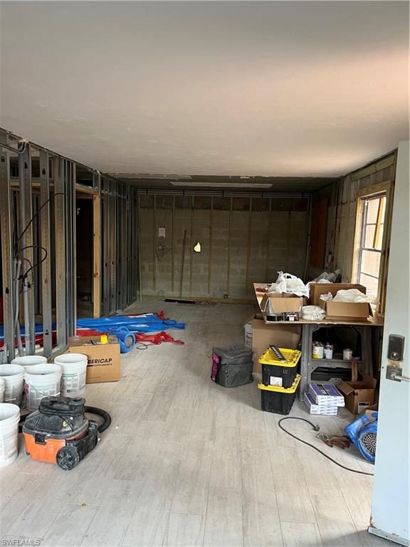 DAVIS WOODS CONDOMINIUM - Residential