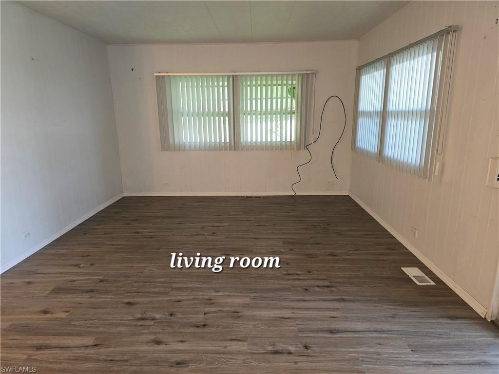 ENCHANTING ACRES MOBILE HOME - Residential