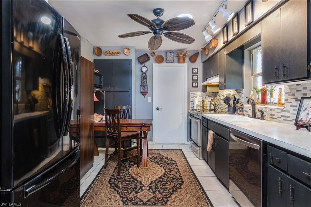 WILLOW LAKE SOUTH - Residential