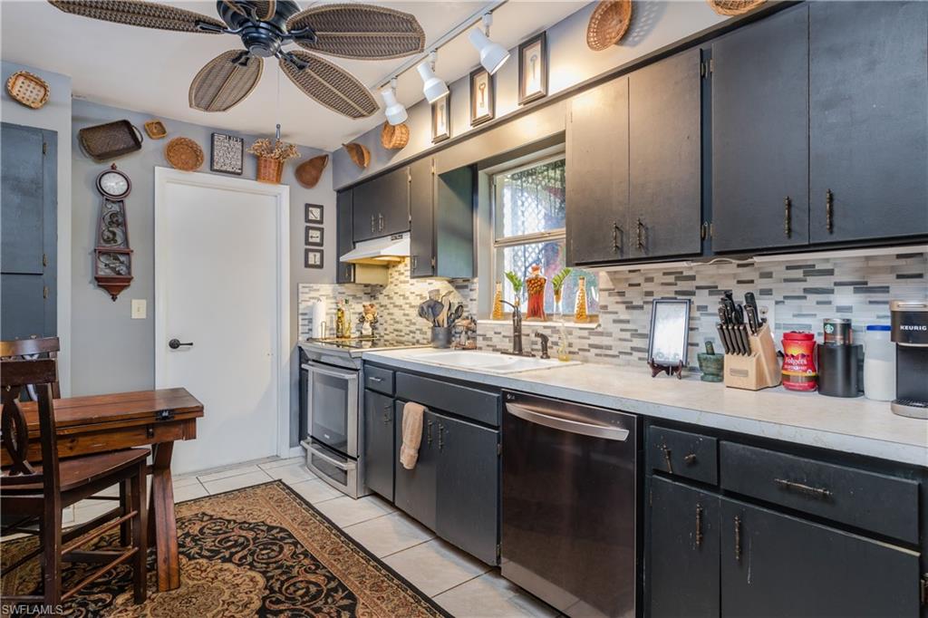 WILLOW LAKE SOUTH - Residential