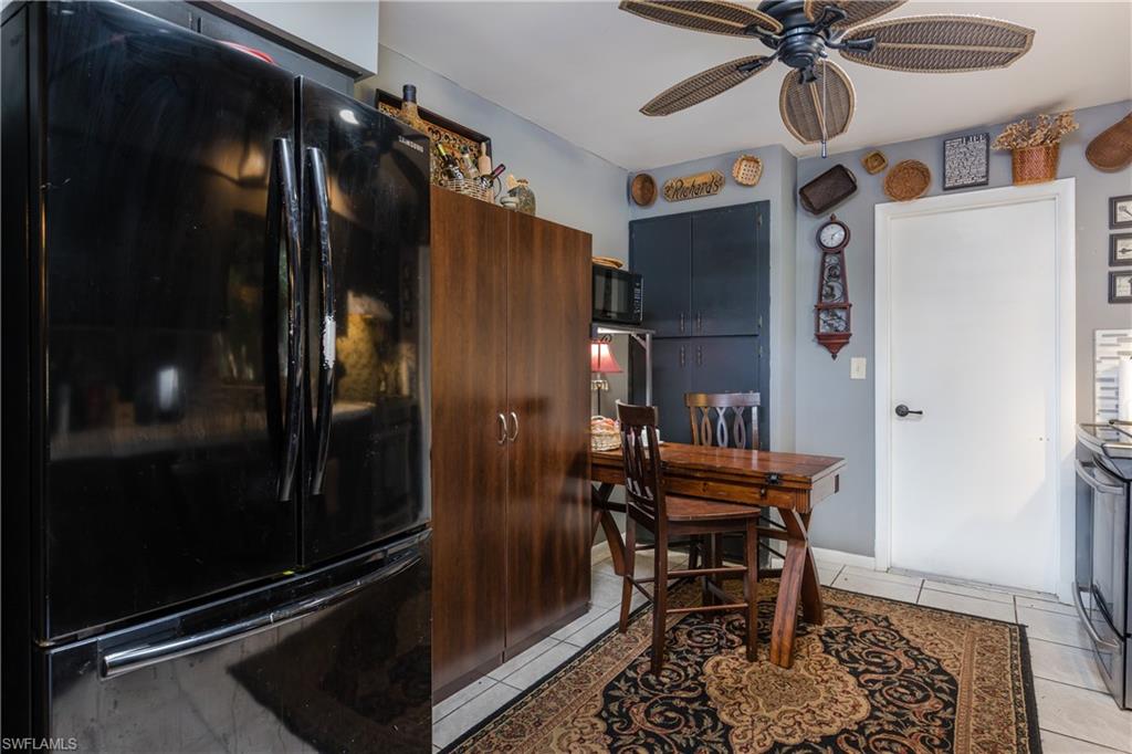 WILLOW LAKE SOUTH - Residential